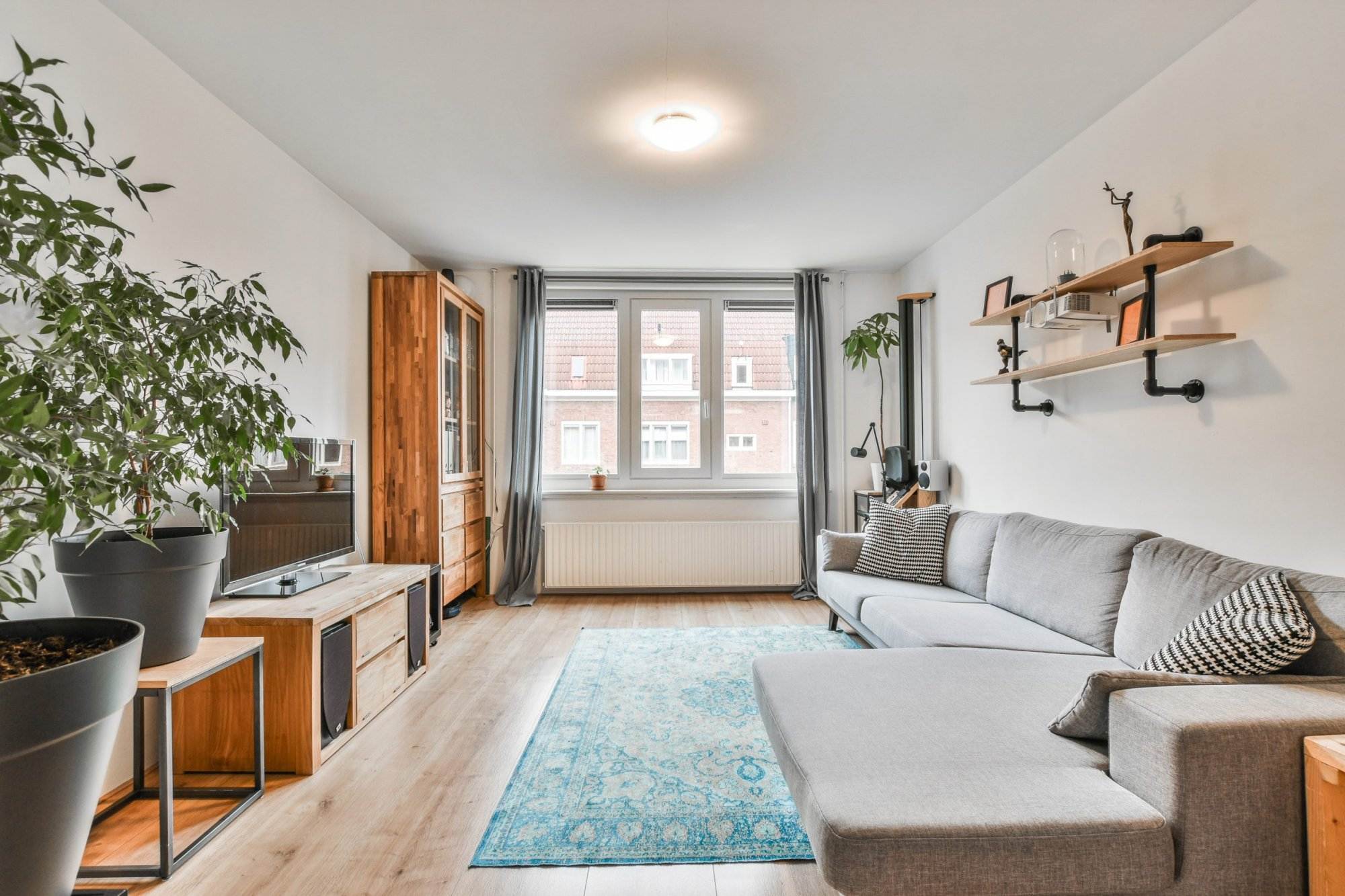 small-cozy-living-room-modern
