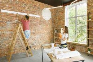 Pros and Cons of Renovating a Home vs. Building a New One